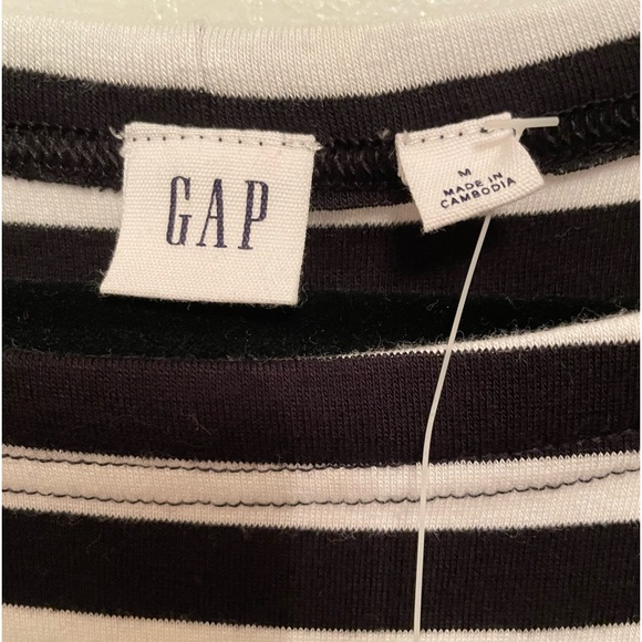 Gap dress black and white strip size medium - Picture 3 of 8